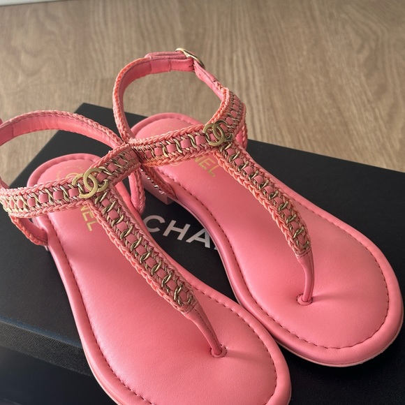 100% authentic Chanel chain sandals lambskin - Picture 3 of 11